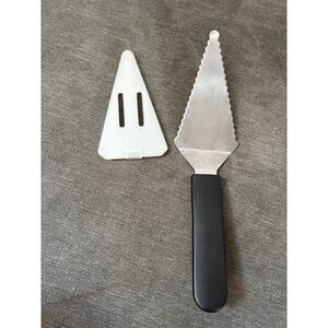 Pampered Chef Slice N Serve #1166 Pie Cake Dessert Cutter Server with Cover